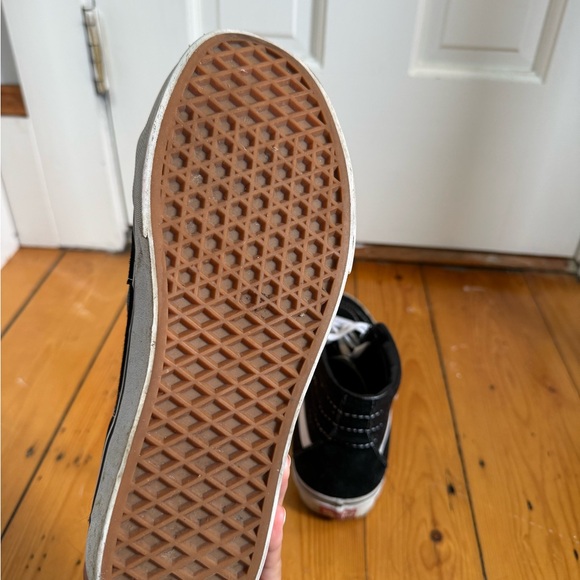 Vans Sk8-Hi Shoes - Picture 4 of 5